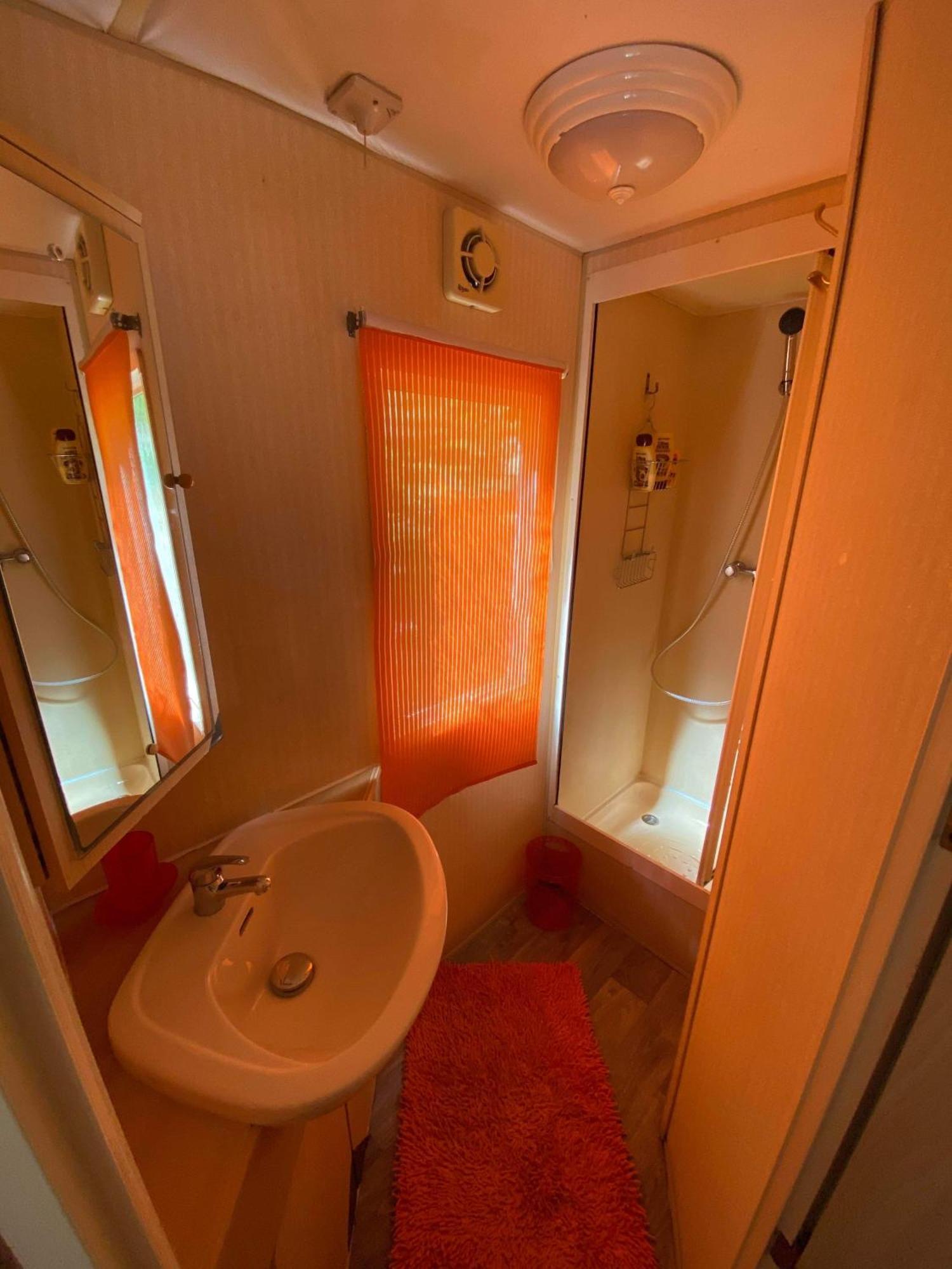 Mobil Home Au Camping Sellig Le Muy Exterior photo