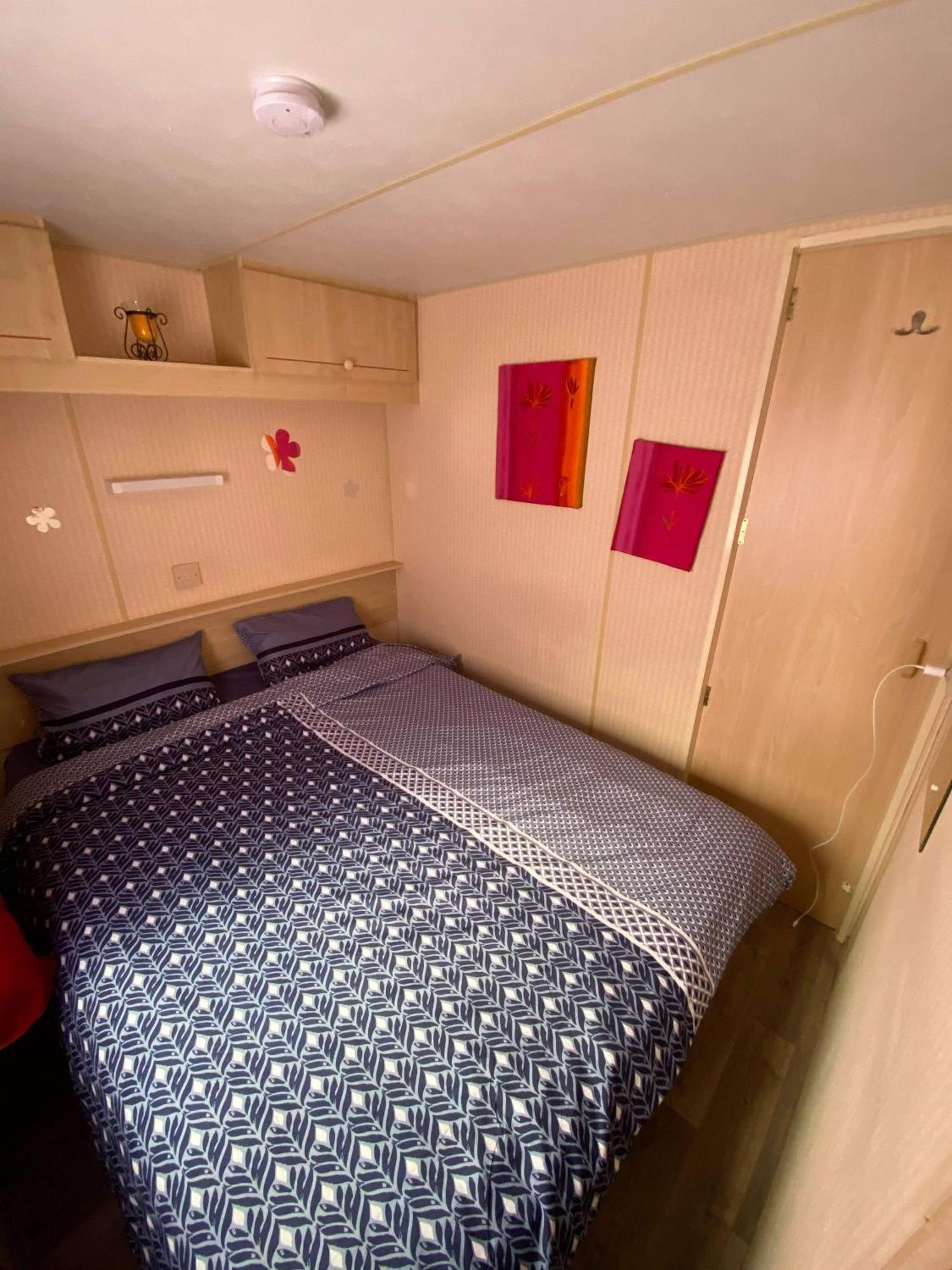 Mobil Home Au Camping Sellig Le Muy Exterior photo